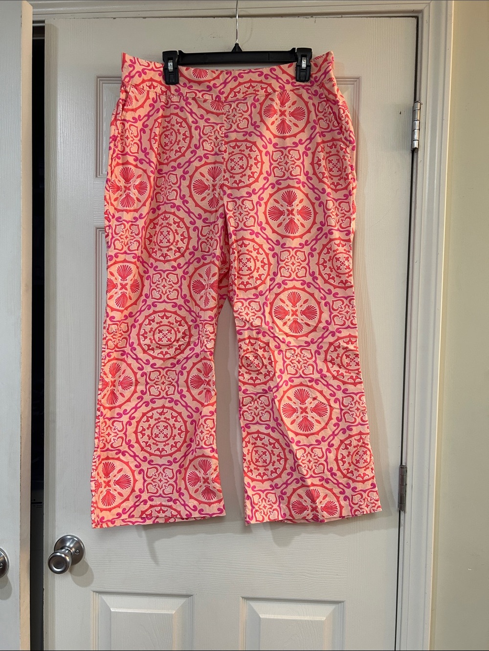 crown & ivy Pink and Coral Patterned Wide Leg Pants